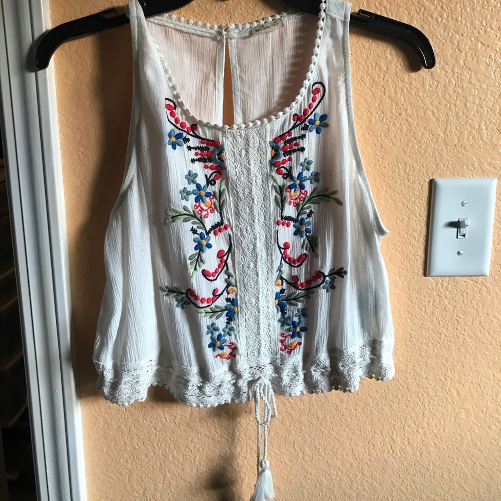 White Hollister Tank Top Size Medium
